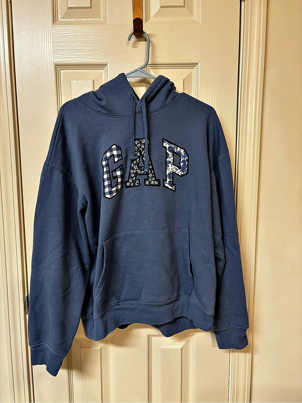 Gap Patchwork Logo Hoodie Pullover in Blue